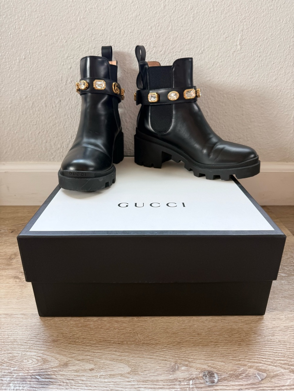 Gucci Black Leather Crystal-Embellished Lug Sole Chelsea Boots